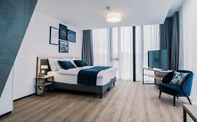 Yparc Hotel